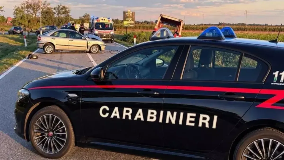 Tragedia a Dignano sulla SR464, auto contro trattore: un morto e una donna grave - 
