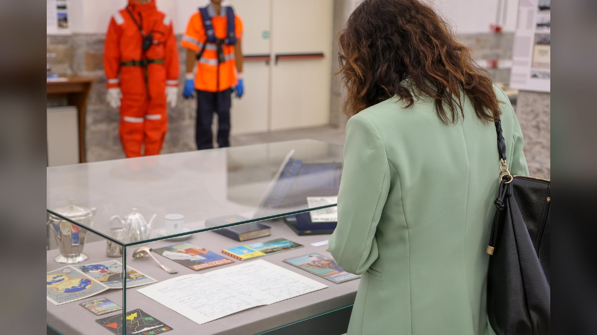 Trieste riscopre il suo rapporto con il mare: al Magazzino 26 un viaggio nella storia del porto - 