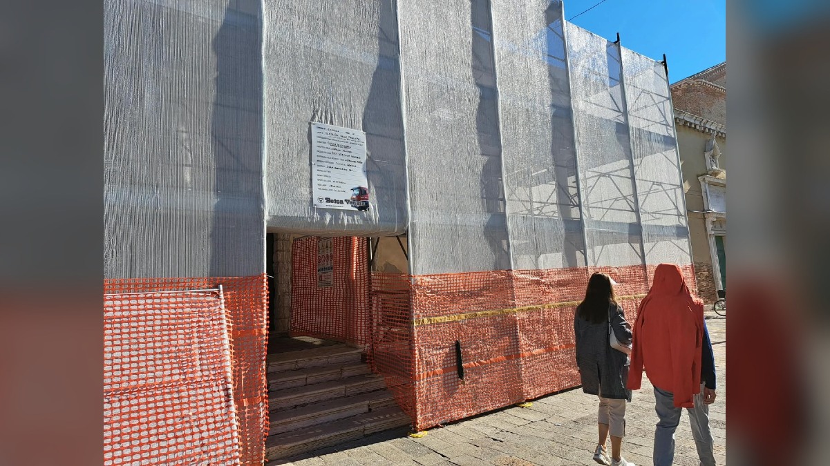 Chioggia, nuovo cantiere alla Loggia dei Bandi: facciate in restauro entro il 2026 - 