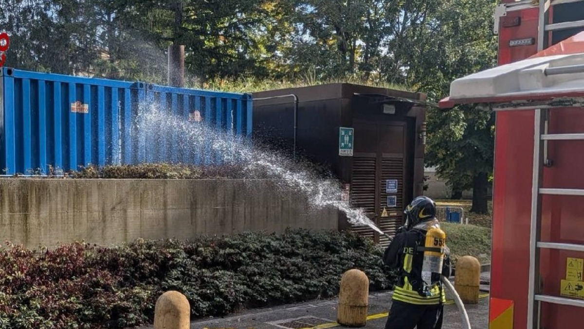 Padova, fumo allo IOV dopo un rogo esterno: evacuati alcuni spazi dell’istituto - 