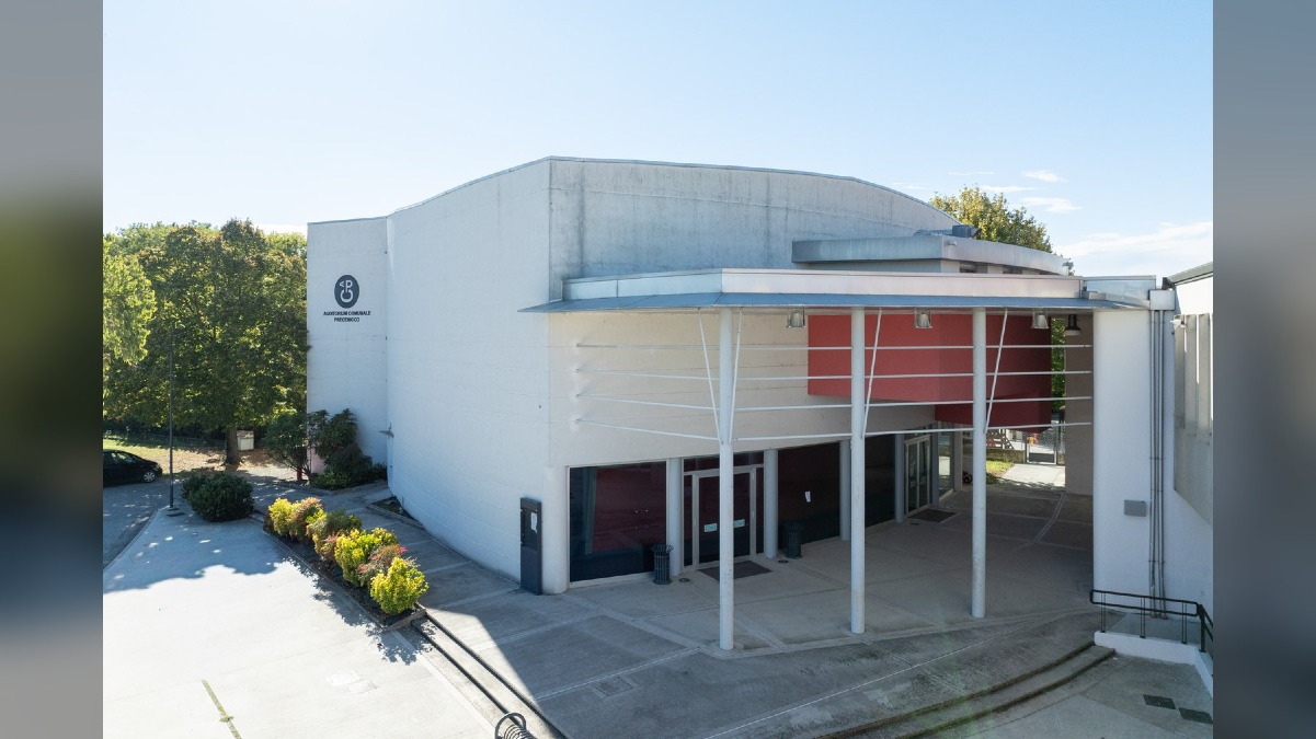 Precenicco riapre il sipario: teatro, memoria del sisma e via agli abbonamenti di ottobre - 