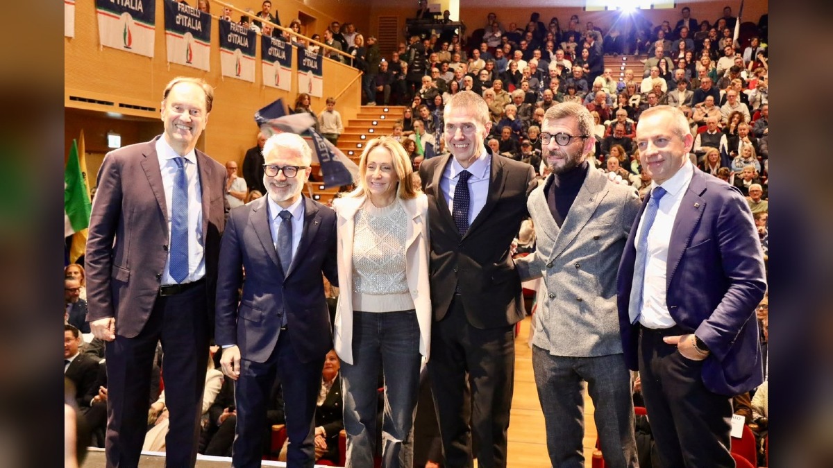 Azzano Decimo, il Teatro Mascherini pieno per l’incontro di Fratelli d’Italia con Arianna Meloni - 
