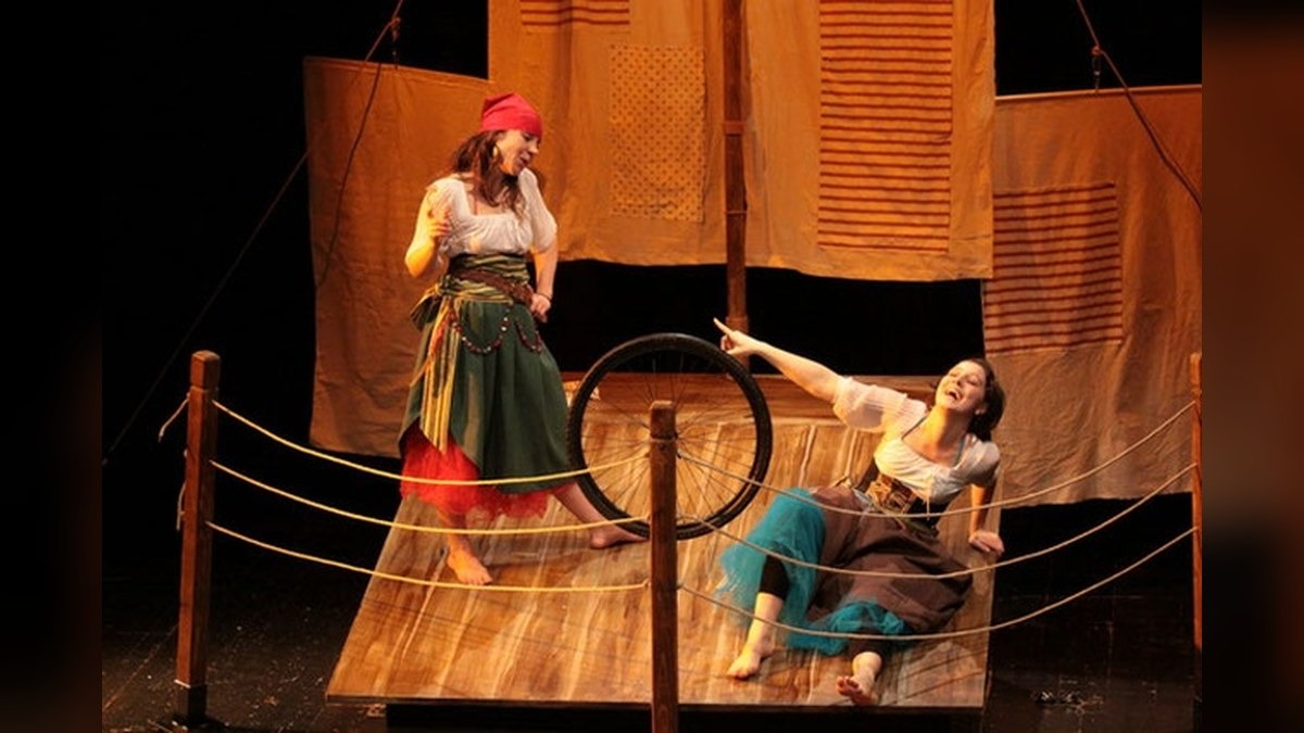 A Fagagna una domenica di teatro per famiglie: al Vittoria arrivano le “Piratesse” - 