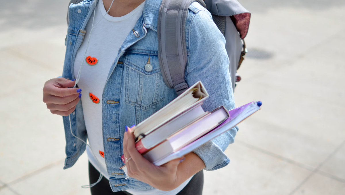Treviso, studentessa si sente male a scuola dopo aver bevuto: assistita in classe e poi affidata alla famiglia - 