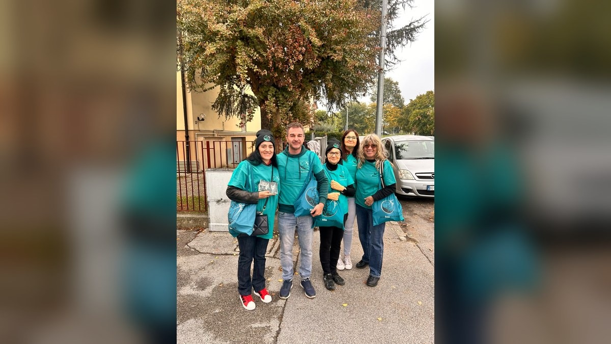 Padova, in via Saetta una mattinata di sensibilizzazione: opuscoli antidroga distribuiti nel quartiere - 