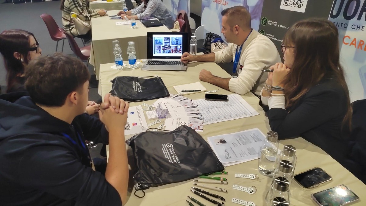 Lavoro e orientamento in Fiera a Padova: 44 aziende incontrano studenti e candidati - 