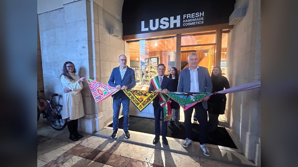 Udine, nuova vetrina sotto i portici di Palazzo D’Aronco: apre Lush negli spazi dell’ex Tonini - 