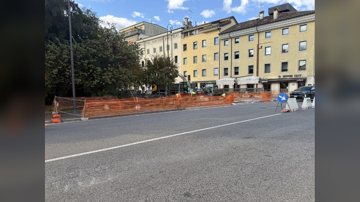 Piazza Patriarcato, cantiere sui percorsi pedonali: intervento fino a dicembre - 