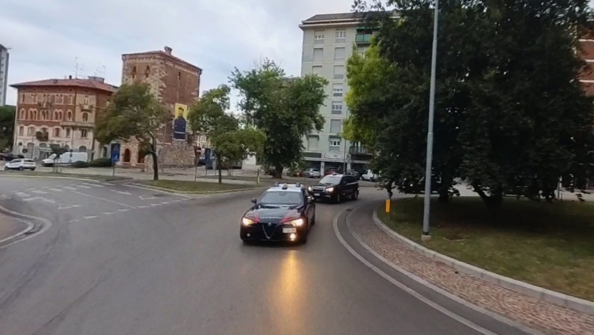 Campoformido, rapina del cellulare nell’area dell’ex Cartiera: denunciato un 28enne - 