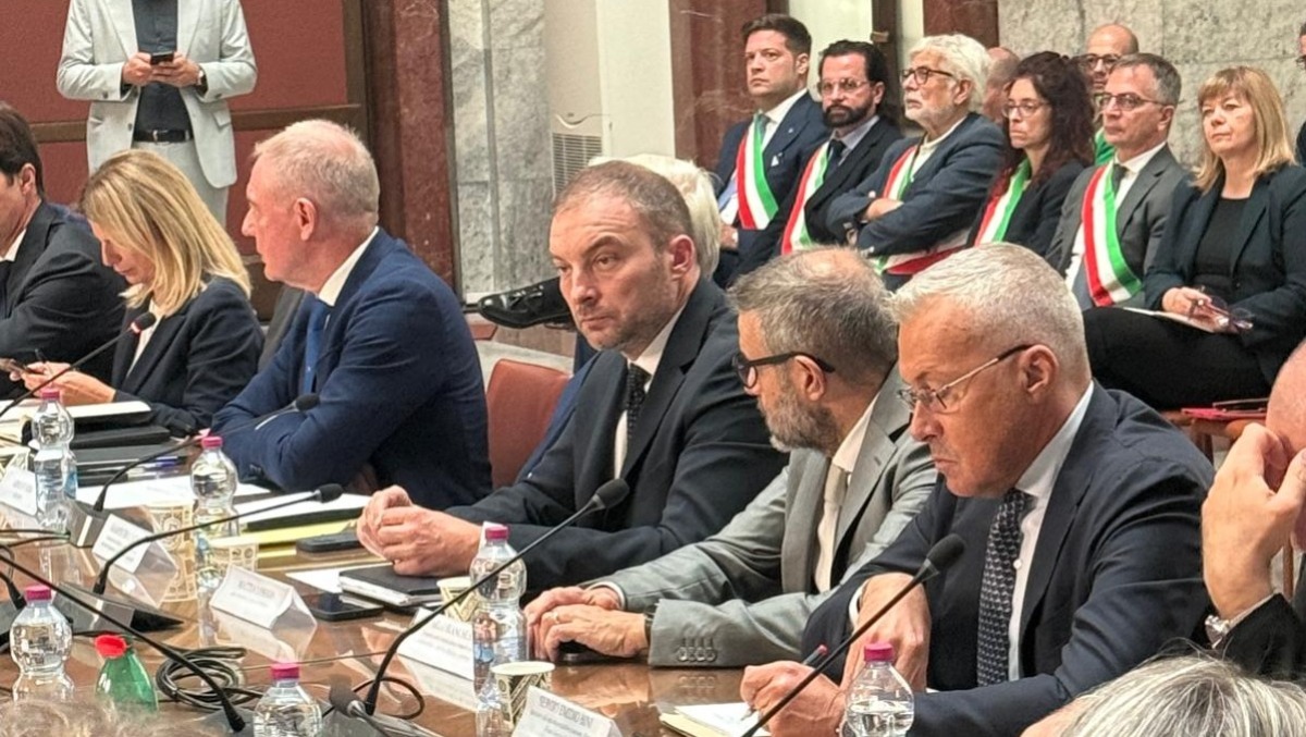 Porcia, Electrolux fa un passo indietro sui licenziamenti: resta il nodo delle uscite e del futuro del sito - 