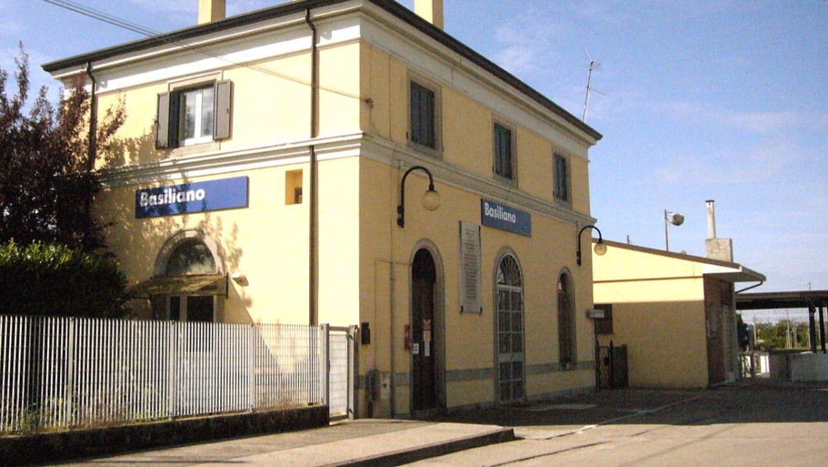 Basiliano, investimento mortale sulla ferrovia: stop ai collegamenti tra Udine e Venezia - 