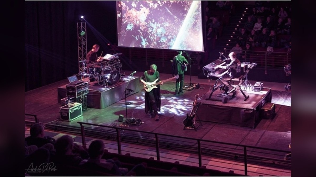Treviso apre il viaggio veneto degli Up!: al Sant’Anna il via al tributo teatrale dedicato a Peter Gabriel - 