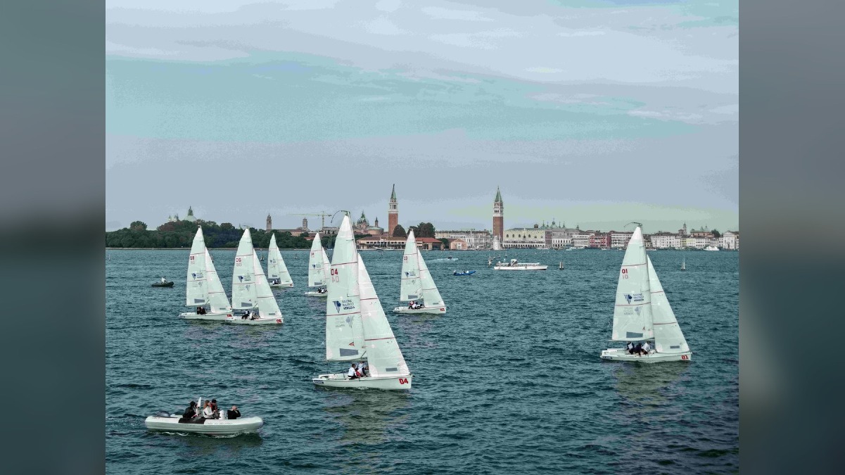 A Venezia la Sailing Week accende il weekend: in gara anche lo Yacht Club Adriaco e spazio alla voga tradizionale - 