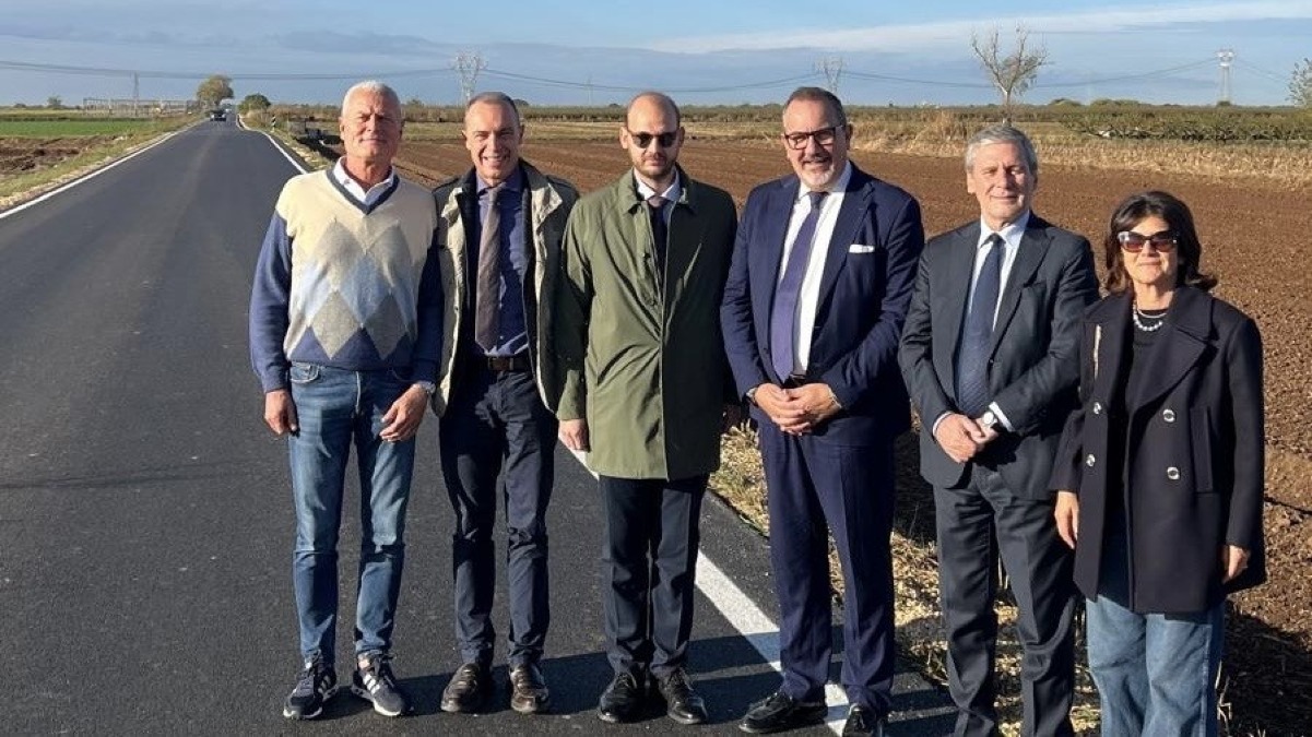 Strada Levata, riapre con nuovo asfalto e banchine sistemate: intervento condiviso tra Veronese e Mantovano - 