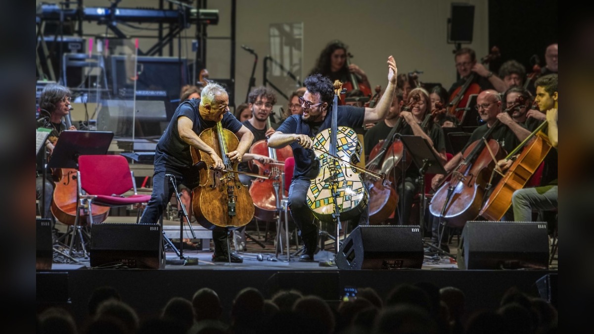 Pordenone, il Teatro Verdi apre la stagione con i 100 Cellos: anche musicisti selezionati in Friuli sul palco - 