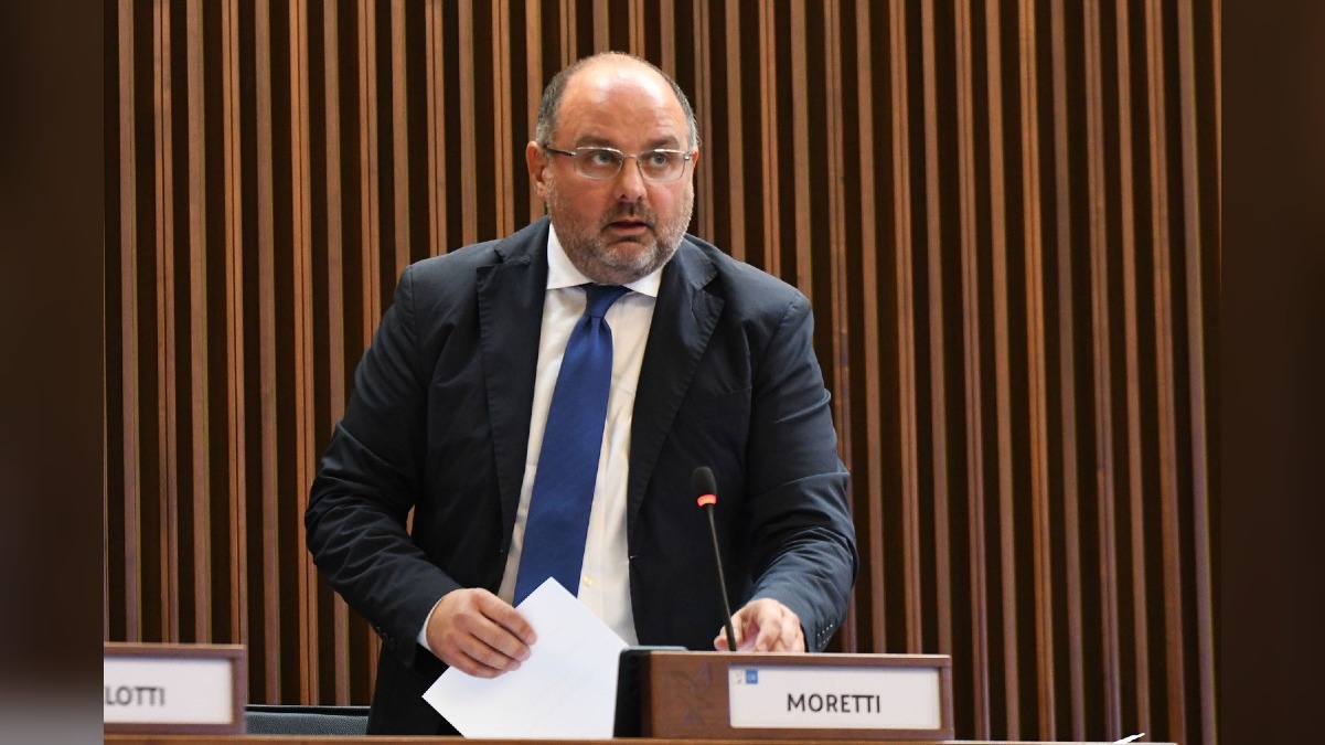 Bocelli a Gemona, nuova pressione in Regione: il Pd vuole ricostruire l’iter dell’evento