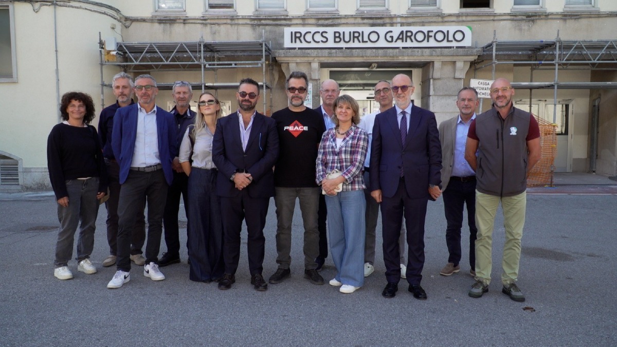 Burlo di Trieste, nuovo murales sulla facciata con lavori esterni da 100mila euro
