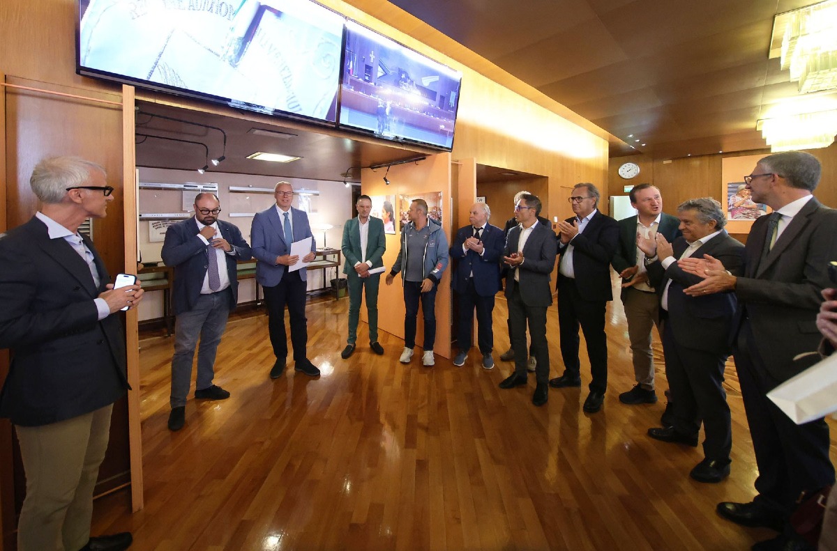 Trieste, in Consiglio regionale la mostra Barcolana Ski: 24 pannelli fino al 29 ottobre