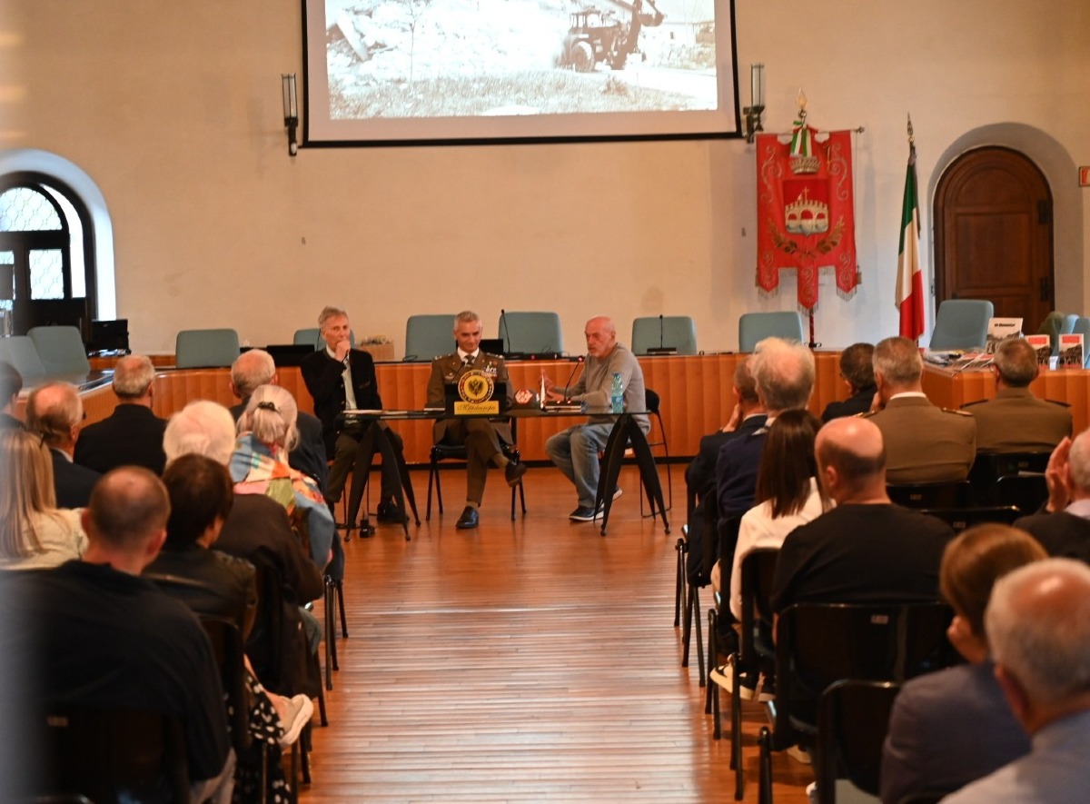 Venzone, il terremoto del 1976 raccontato dalla Brigata Julia con Toni Capuozzo