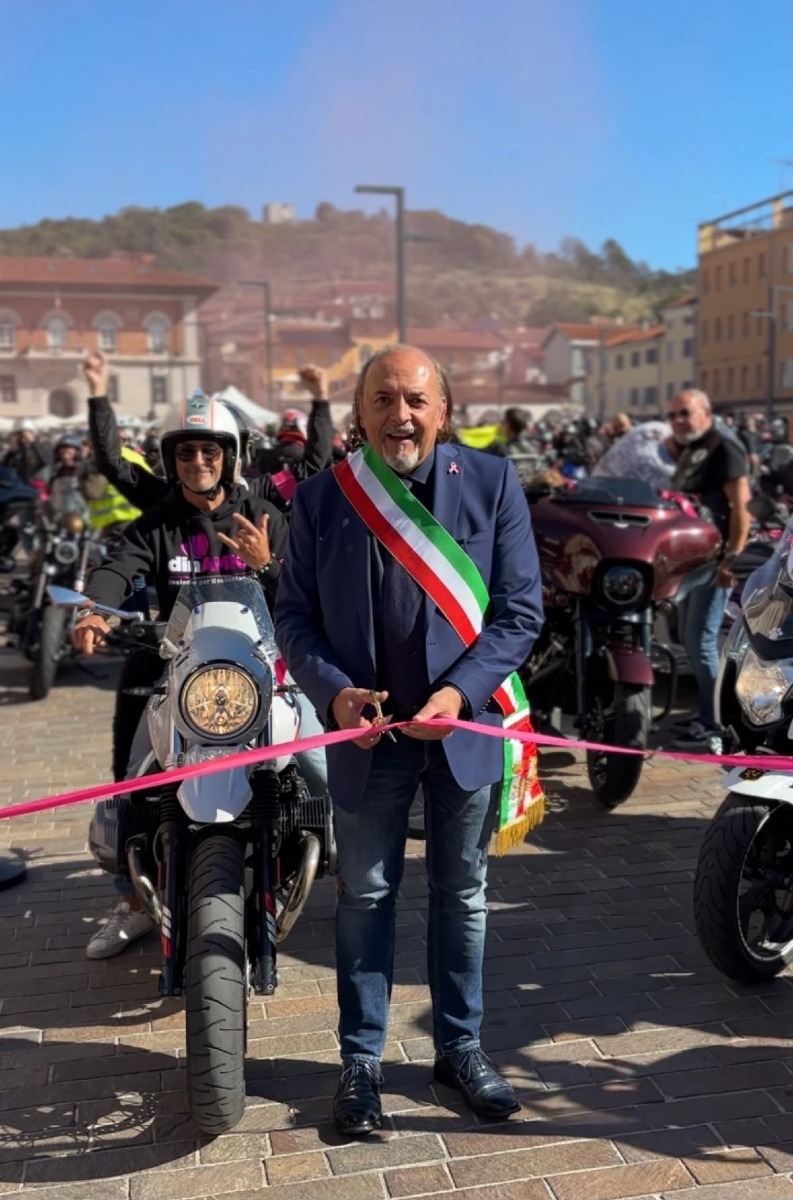 Monfalcone, dinAMICI RUN da 765 partecipanti: piazza piena per l’Ottobre Rosa 2026