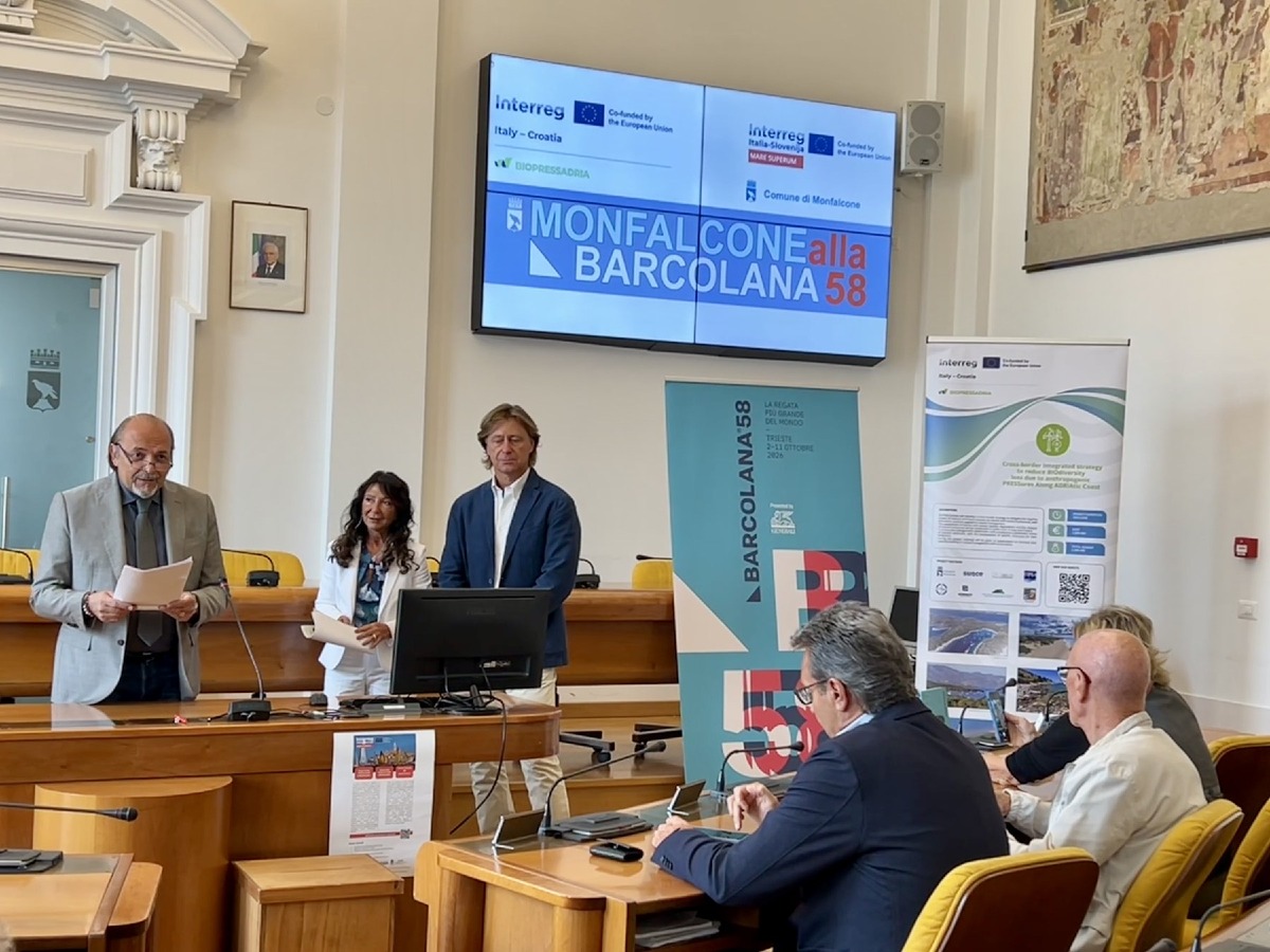 Monfalcone festeggia 10 anni alla Barcolana 58 con stand a Trieste e Paddle Cup