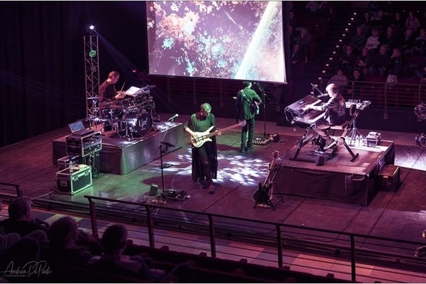 Up! Peter Gabriel Tribute Show, da Treviso parte il tour 2026-2027 in sei teatri del