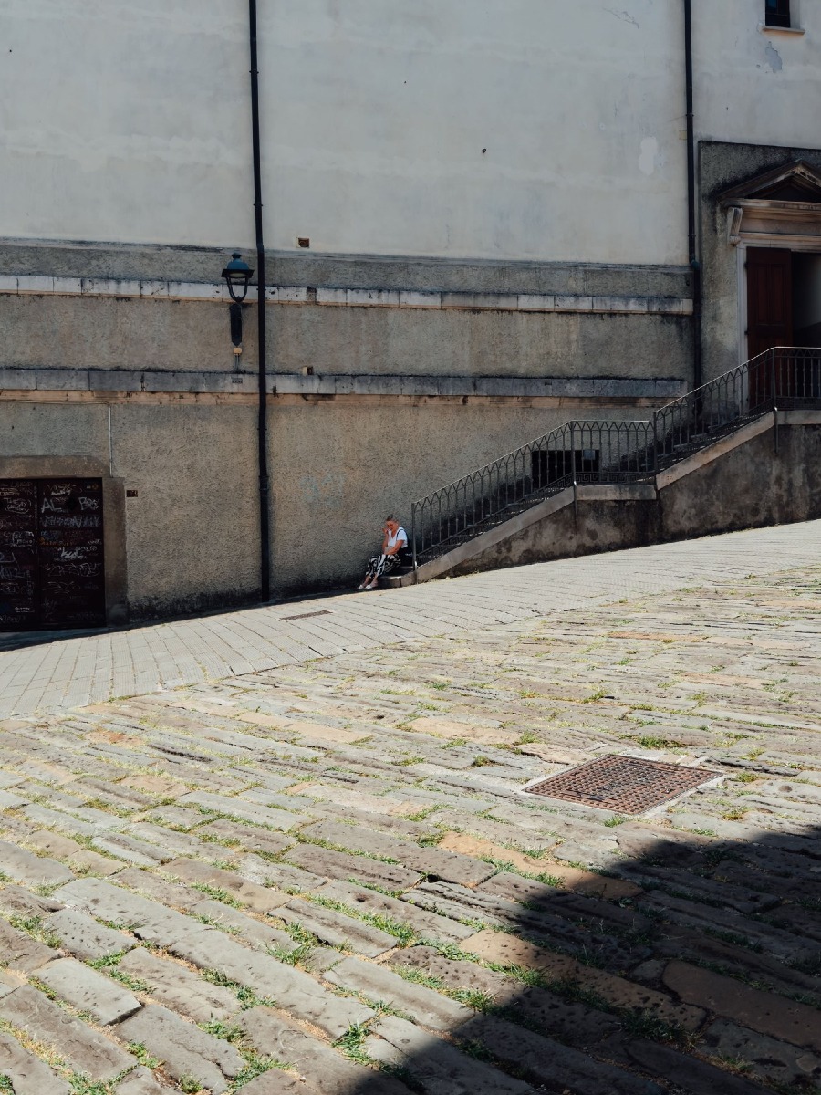 Trieste, al Cavò la mostra «La lunga estate del ’26» racconta il caldo urbano