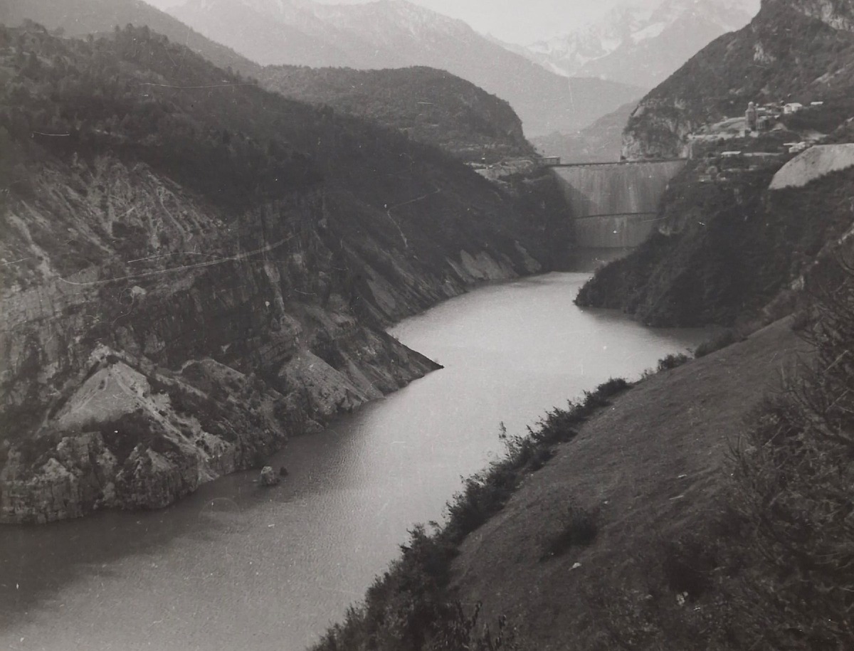 Vajont, in biblioteca una mostra con 70 foto inedite per ricordare il 9 ottobre 1963