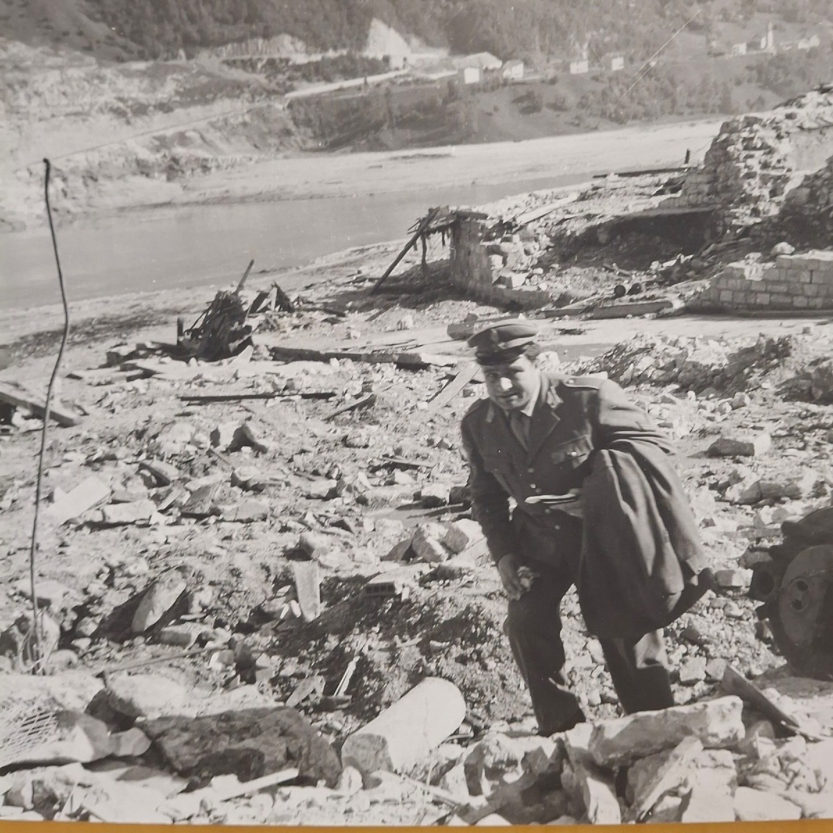 Vajont, in biblioteca una mostra con 70 foto inedite per ricordare il 9 ottobre 1963