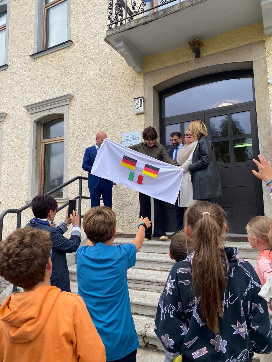 Scuola bilingue italiano-tedesco, sopralluogo di Rosolen nei plessi della montagna