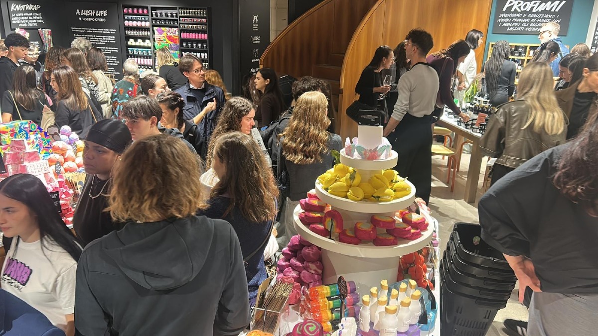 Lush apre a Udine nell’ex Tonini di Palazzo D’Aronco: inaugurato il nuovo negozio