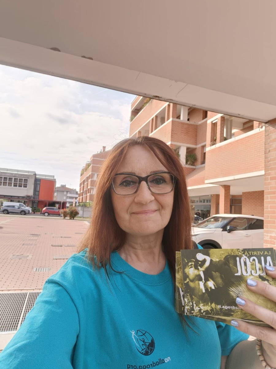 Cadoneghe, a Mejaniga centinaia di opuscoli antidroga distribuiti dai genitori volontari