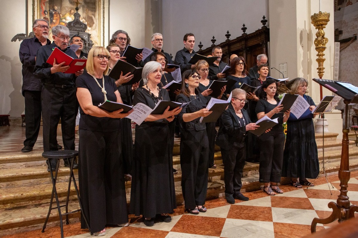 Coro San Marco in Duomo a Pordenone per ricordare don Eligio Maset