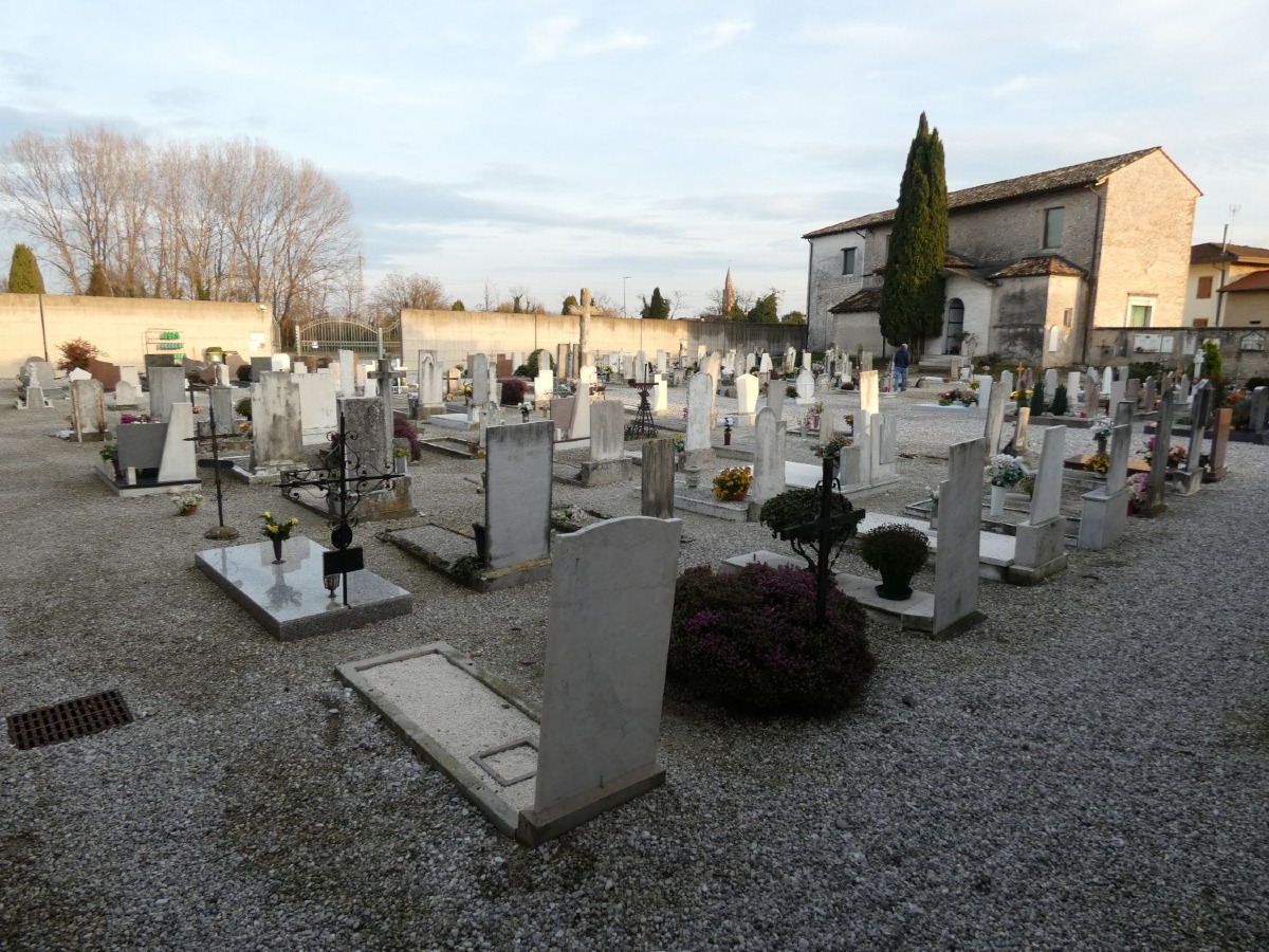 Pescincanna, Corai replica sulle opere al cimitero: «Prima i passaggi necessari»