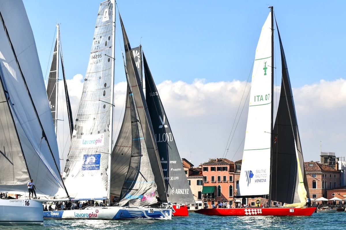 Prosecco DOC Shockwave³ vince la Venice Hospitality Challenge nel bacino di San Marco