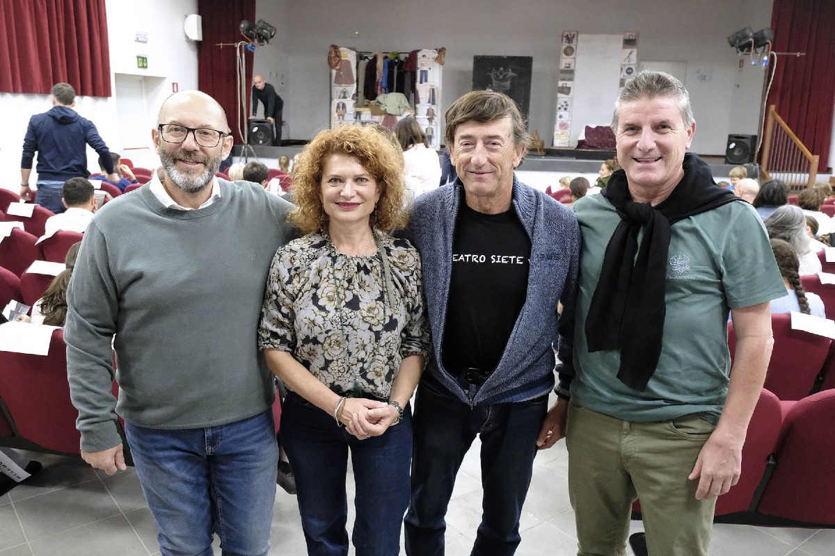 L’Imperatopo, teatro pieno a Costa di Rovigo: il 25 ottobre si riparte a Frassinelle
