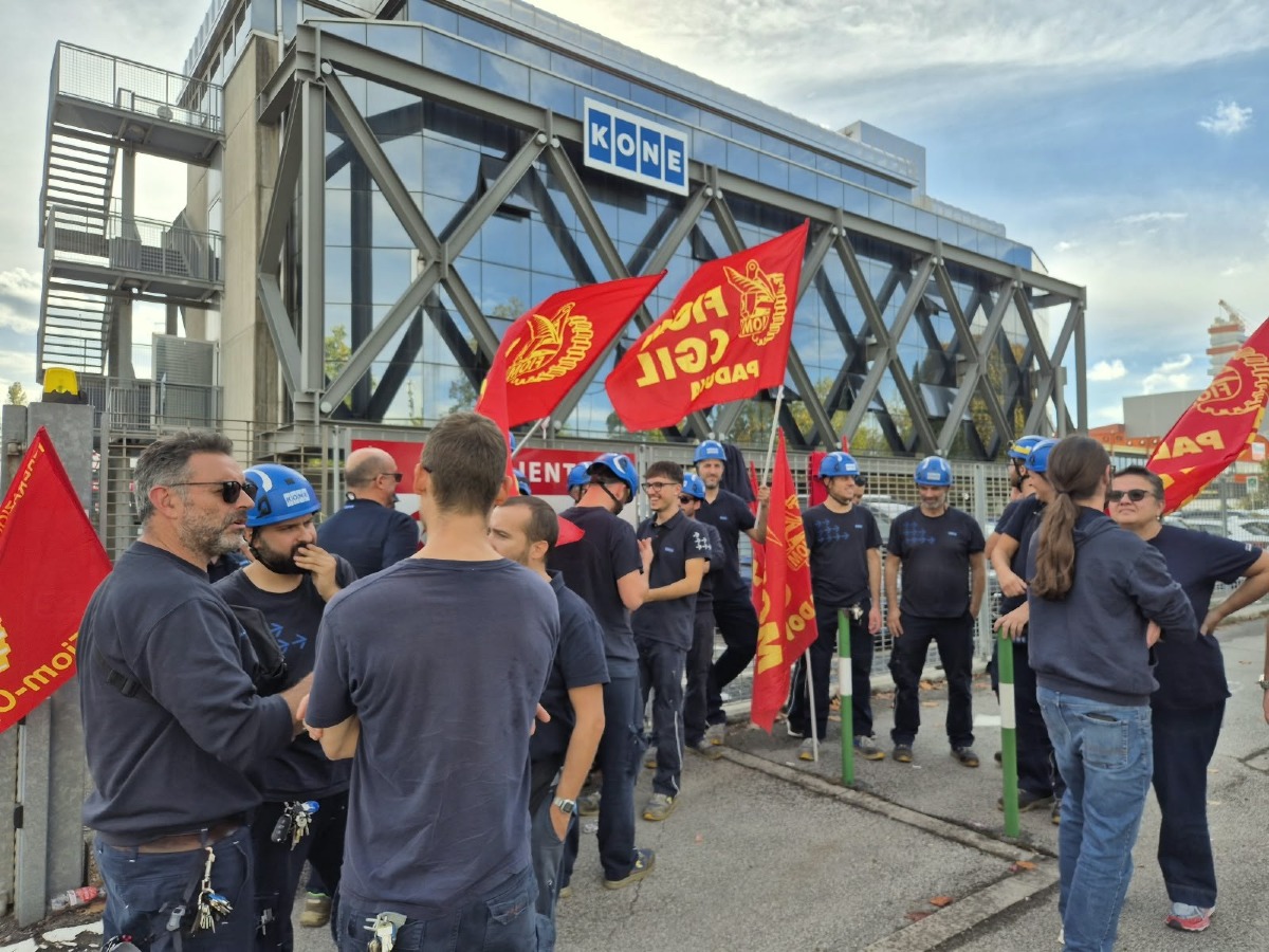 Kone, sciopero e presidio a Padova contro il nuovo software di gestione