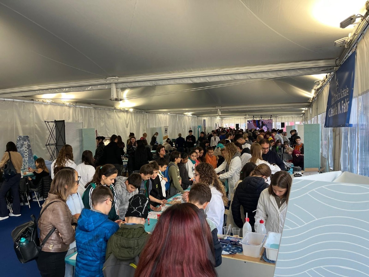 "Un Mare di Archeologia" fino a domenica in piazza della Borsa a Trieste