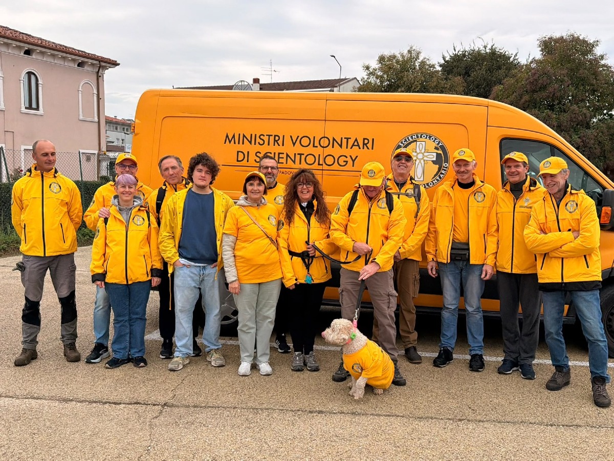 Vicenza, raccolta rifiuti in Viale Anconetta durante la Domenica Ecologica