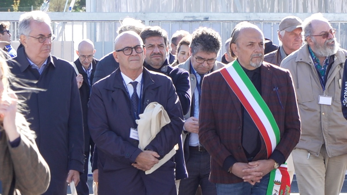 Monfalcone, inaugurato l’impianto a idrogeno verde per i bus del trasporto pubblico