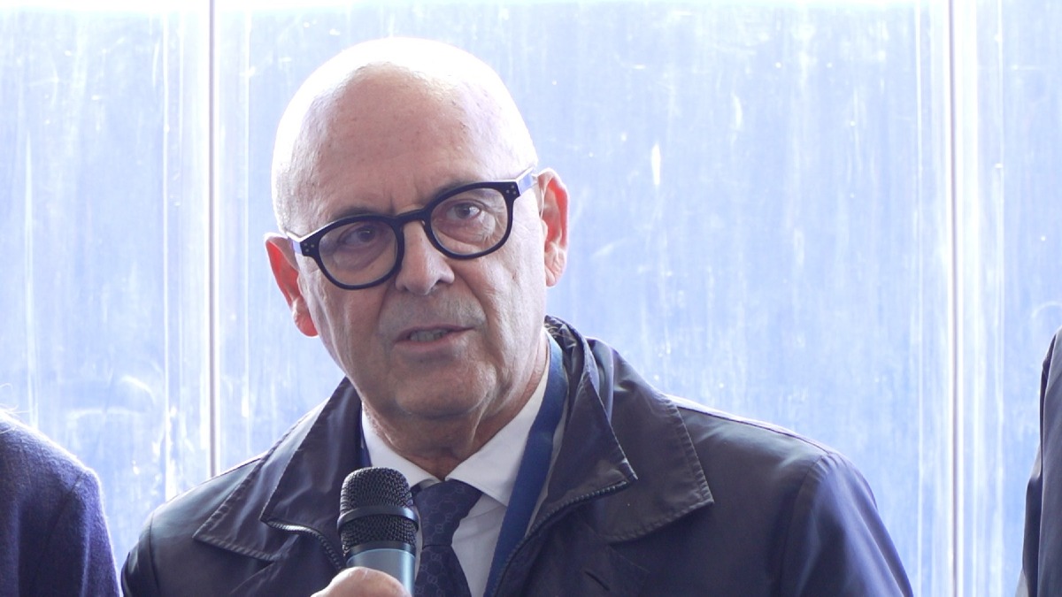 Monfalcone, inaugurato l’impianto a idrogeno verde per i bus del trasporto pubblico
